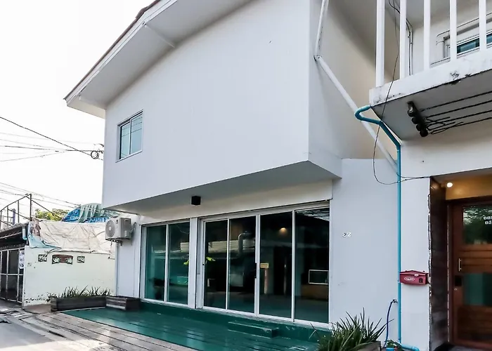 Holiday home Charming 2-storey House In Bang Son, *