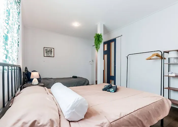Charming 2-storey House In Bang Son, Holiday home